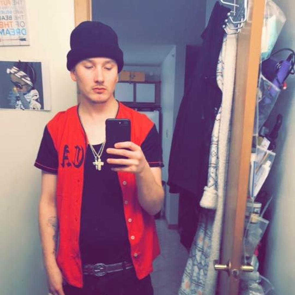 Meet your Posher, Aivan